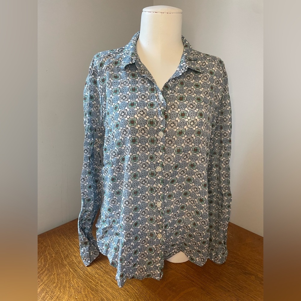 LOFT Women’s Floral Long Sleeve Button Down Shirt Blouse Size Large Petite Blue